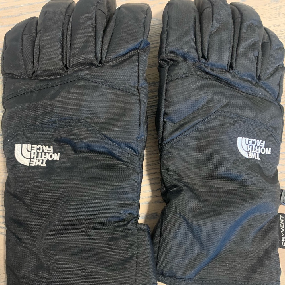 NEW without tags. North face Gloves
